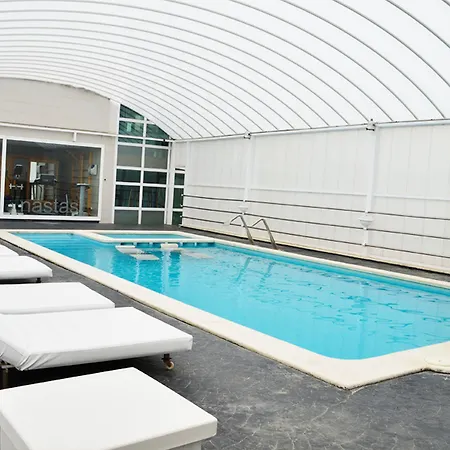 Nastasi & Hotel 4*