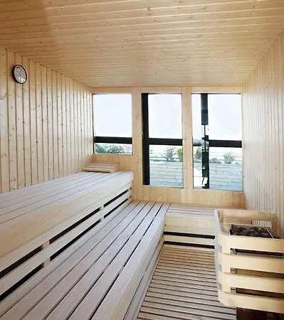 Hotel Nastasi & 4*