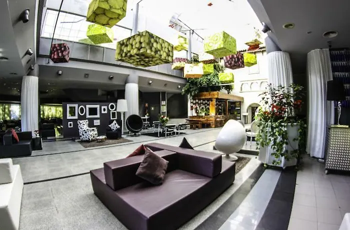Nastasi & Hotel Lleida